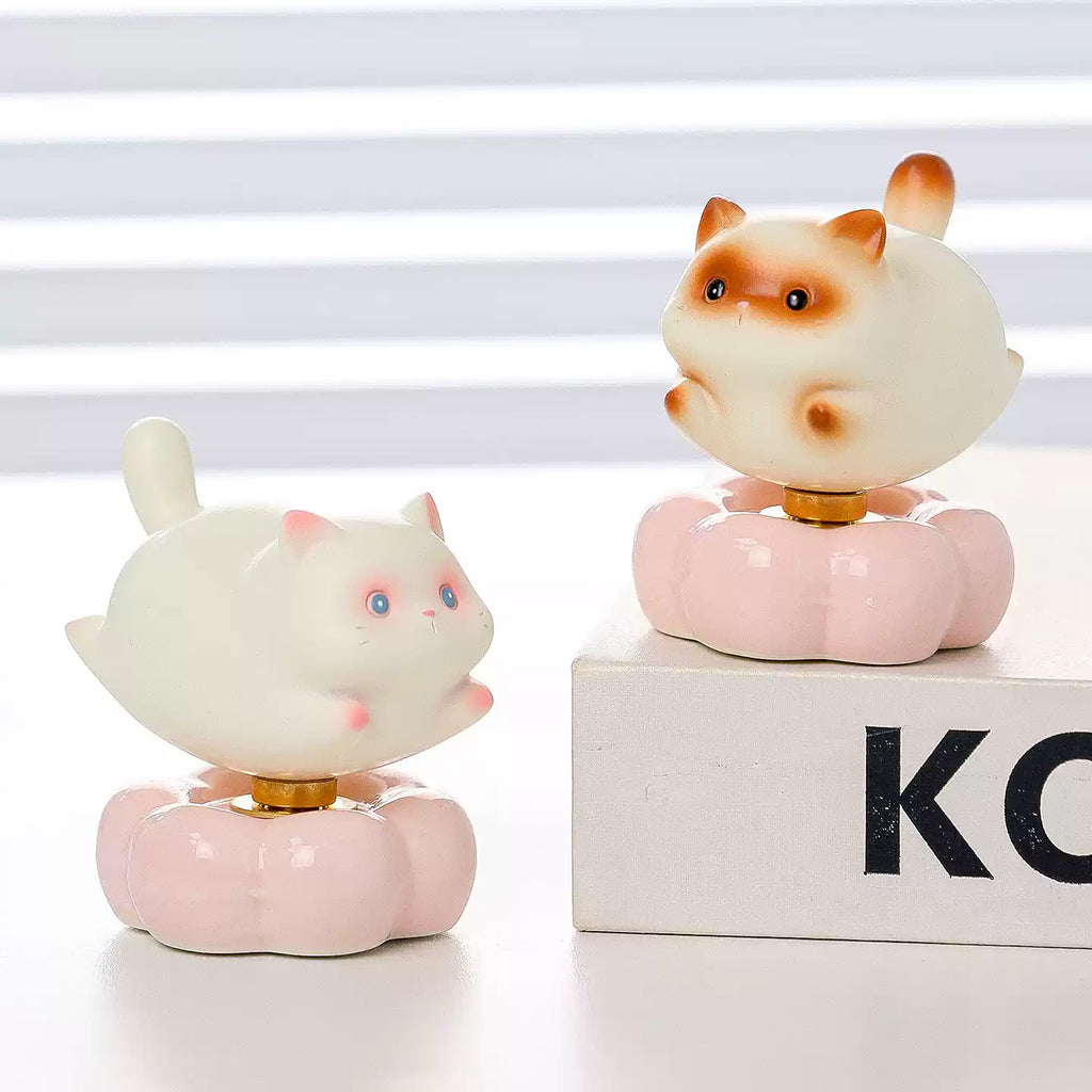 Rotatable Cute Kitten Figurines