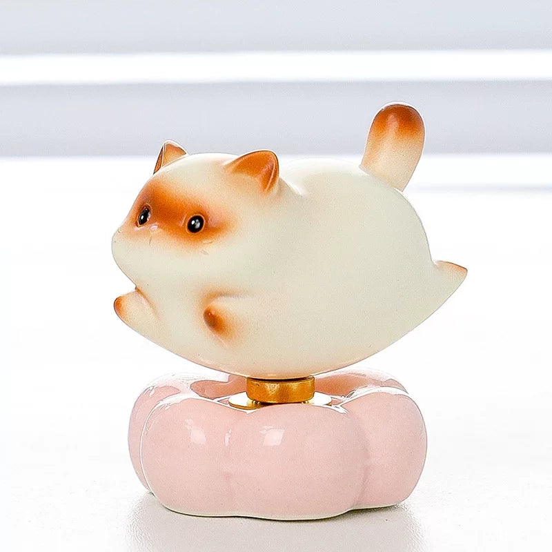 Rotatable Cute Kitten Figurines